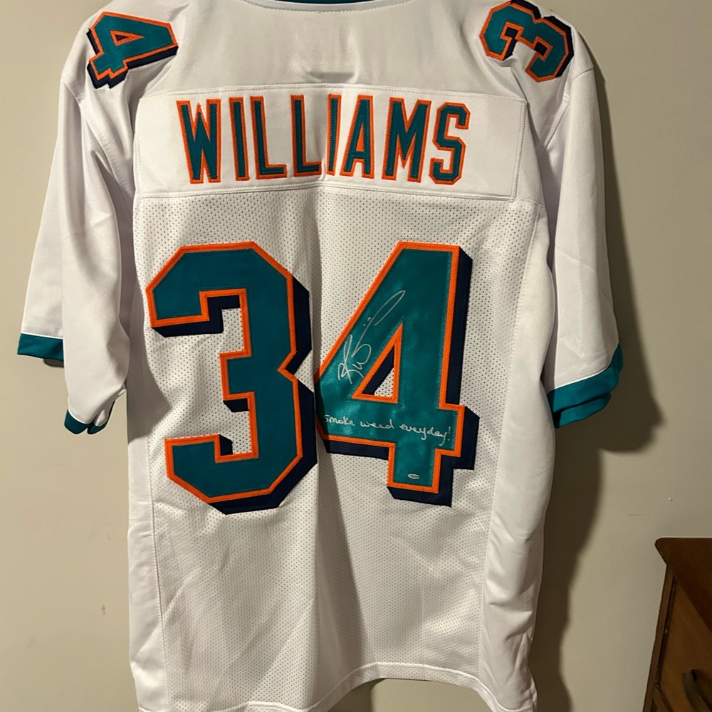 Authenticated Signed Ricky Williams Dolphins Foot… - image 2